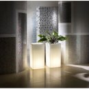 VASO IN RESINA SCHIO CUBO ALTO OUTDOOR CON LUCE